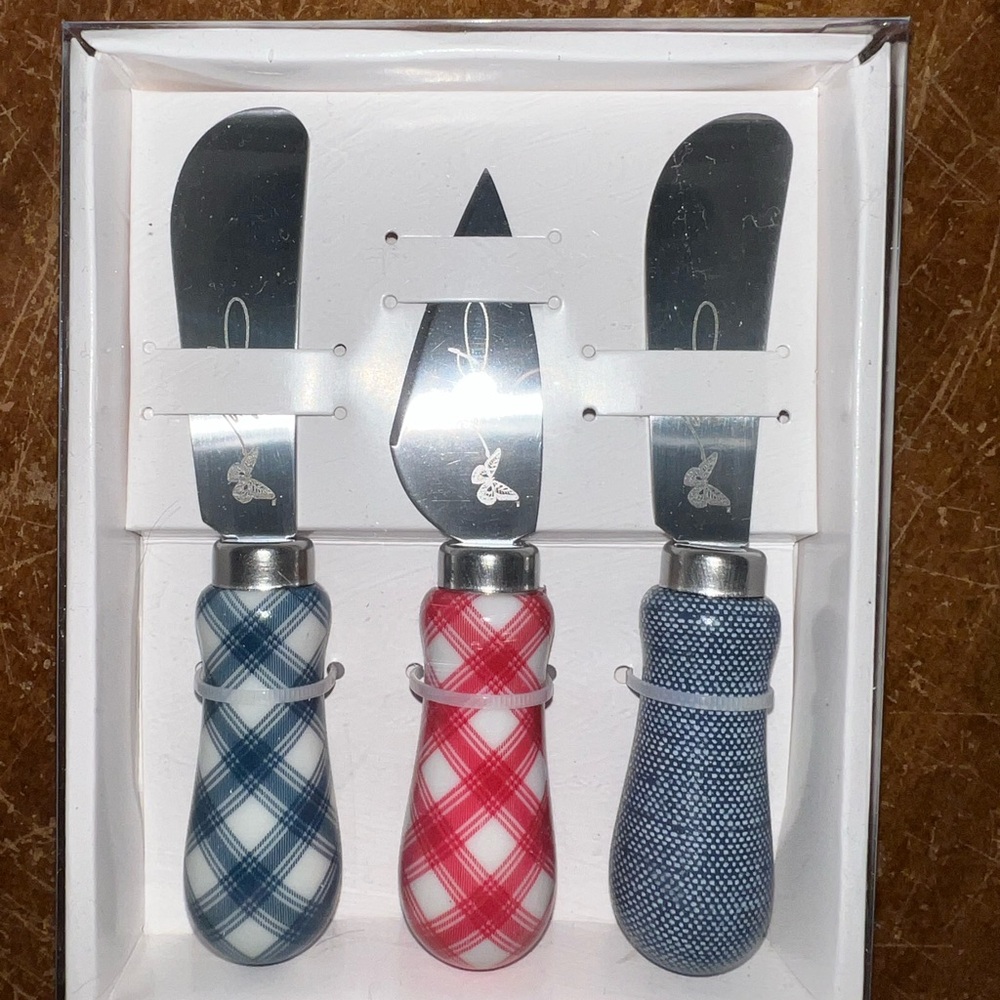 Plaid Cheese Knife Set - Red, Blue, and White